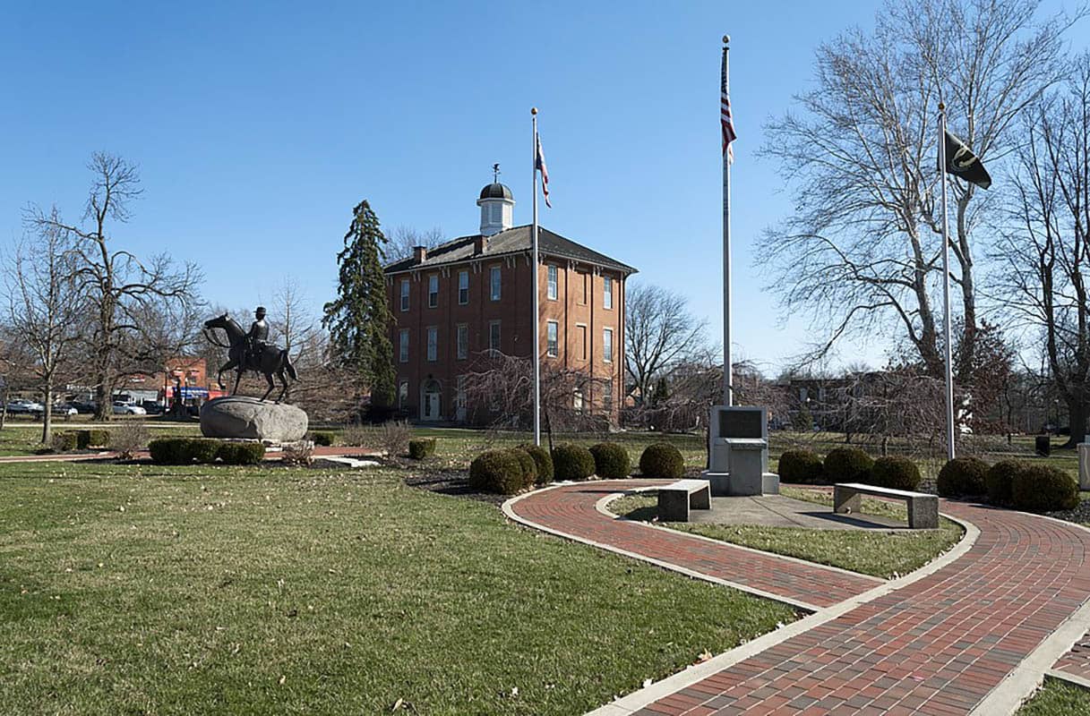 Photo of Sunbury Town Square with benches for CAREGivers to spend some outside time with your senior loved one