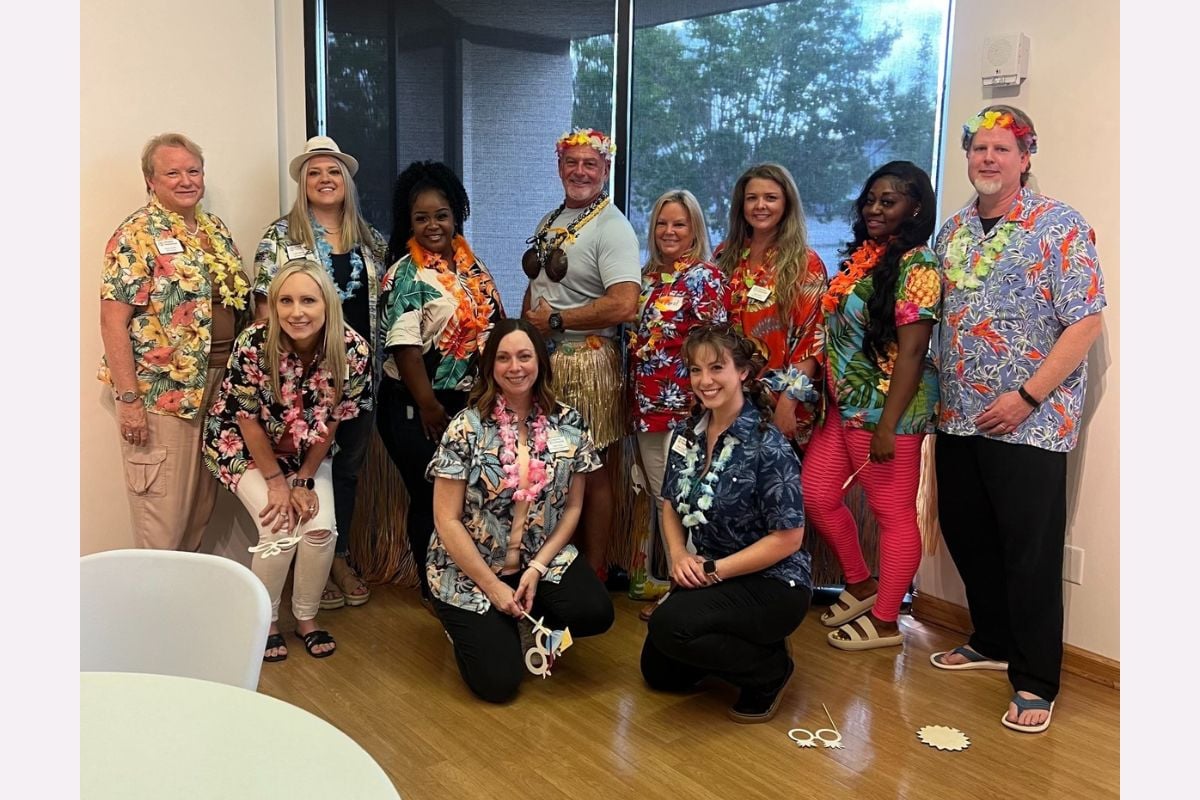 Home Instead Organizes Hawaiian-Themed Care Professional Meeting in Valdosta, GA