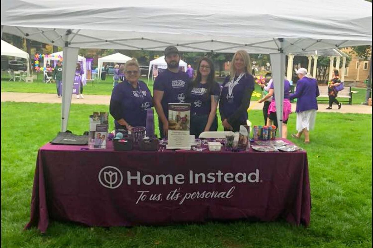 Walking with Purpose Home Instead of Vancouver, WA, Joins the Fight to End Alzheimer's