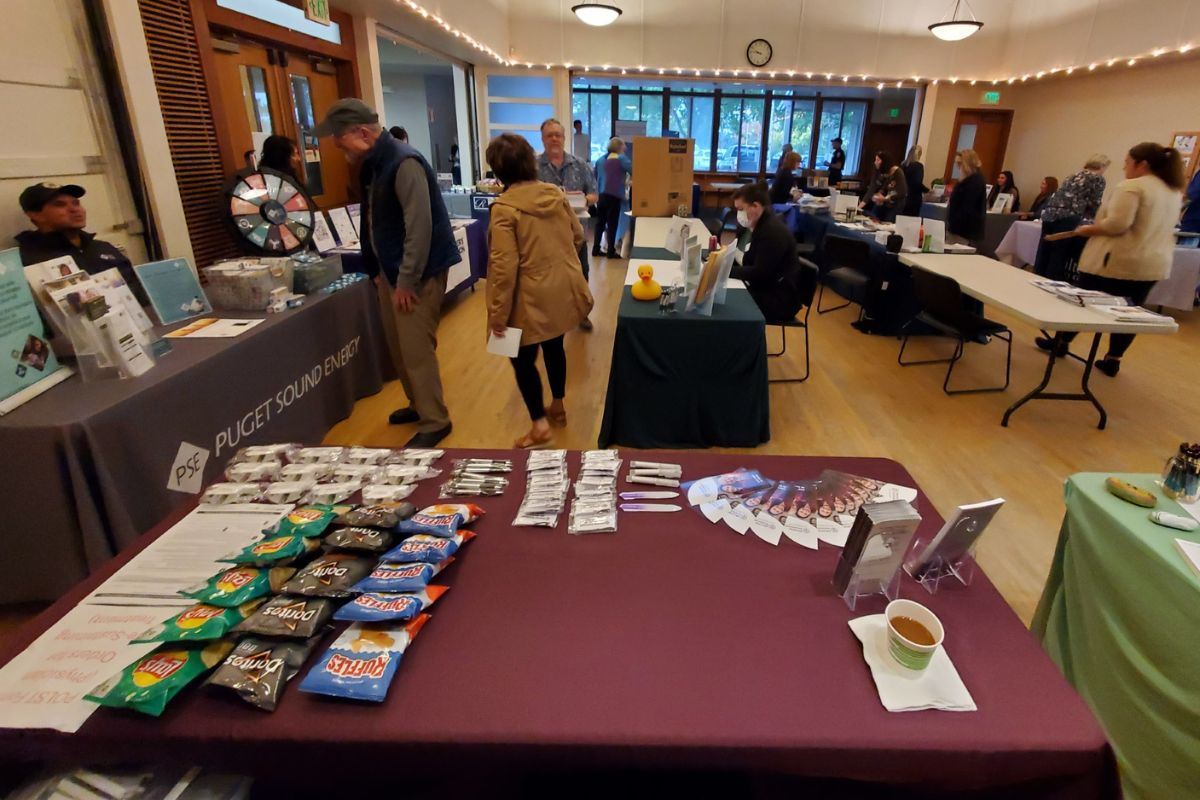 Home Instead Shares Home Care Solutions at Oak Harbor’s 50+ Resource Fair