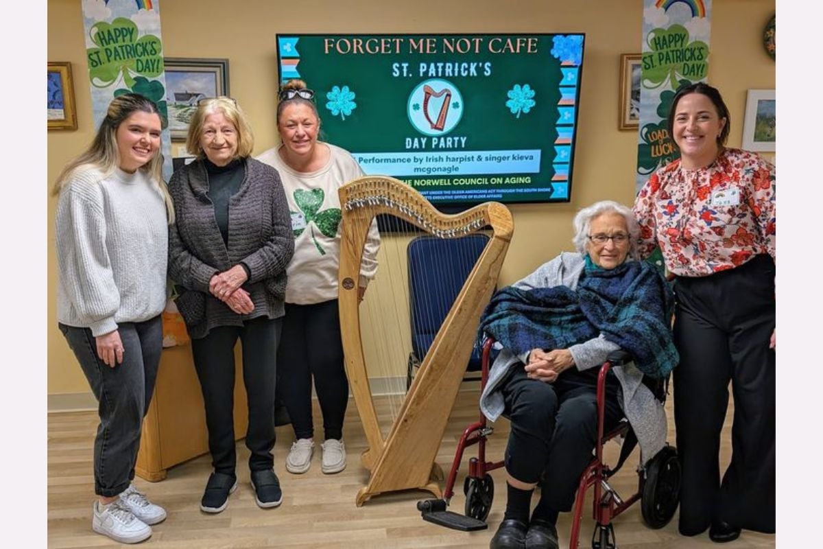 Home Instead of Norwell Senior Day Program Visits the Forget Me Not Cafe