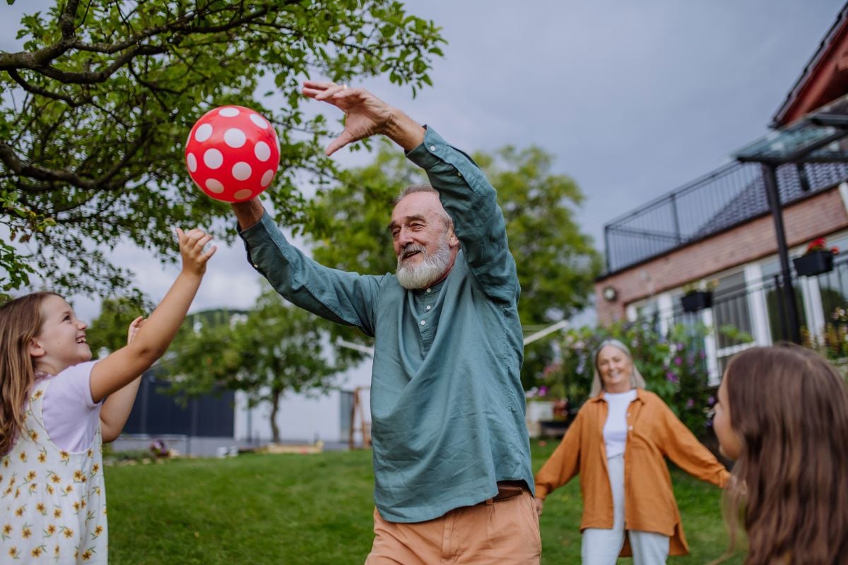 Home Instead Shares Fun Outdoor Activities for Seniors