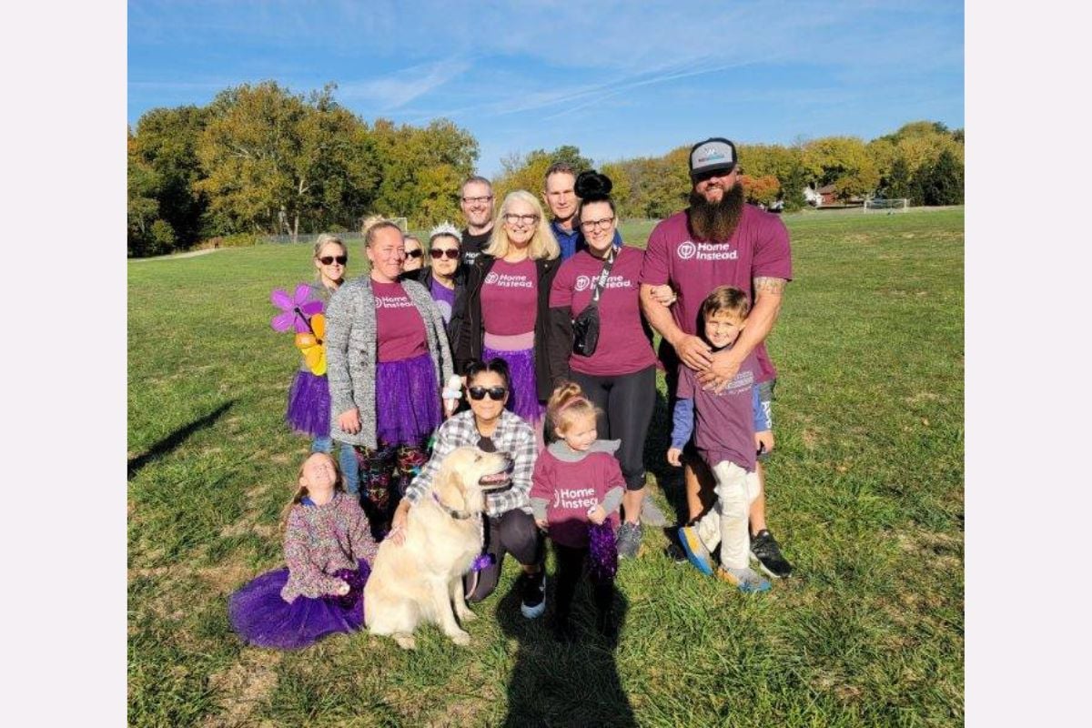 Home Instead of Liberty Walks with the Community to End Alzheimer’s