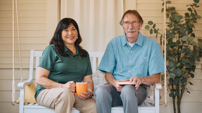 Home Instead caregiver with Bartow, Florida in the background