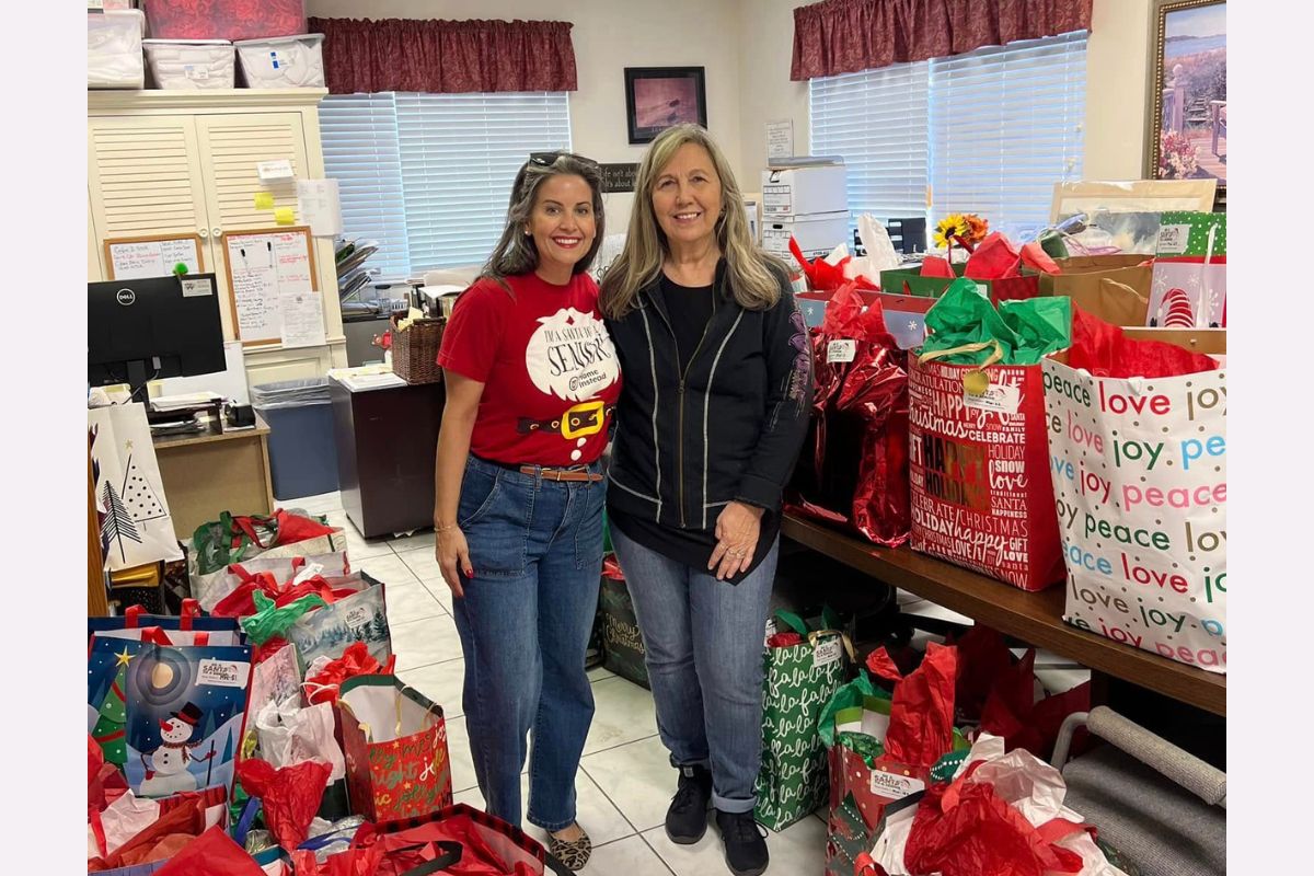 Home Instead Delivers Gifts for Be a Santa to a Senior in Lakeland, FL